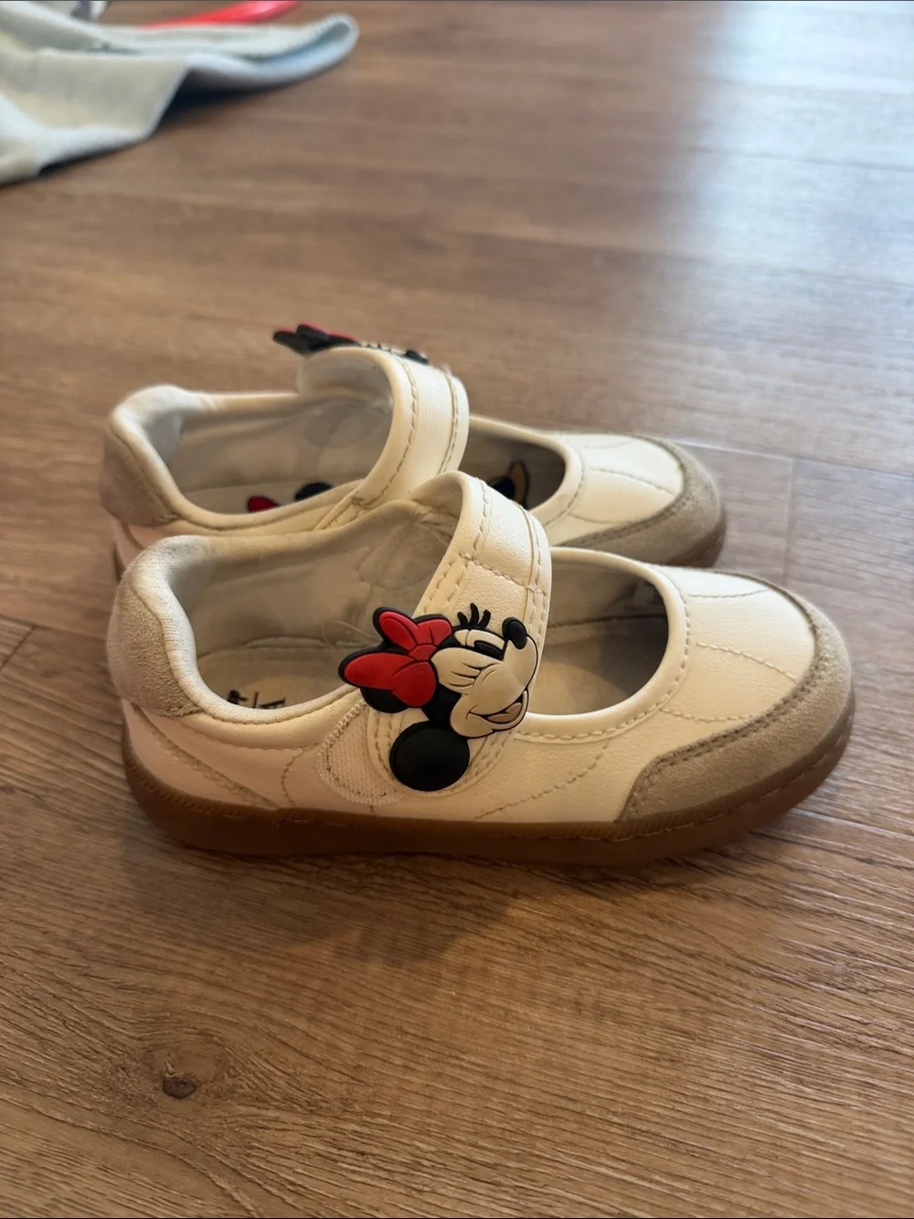 Zara Cream Minnie Mouse Mary Jane Sneakers with Red Bows